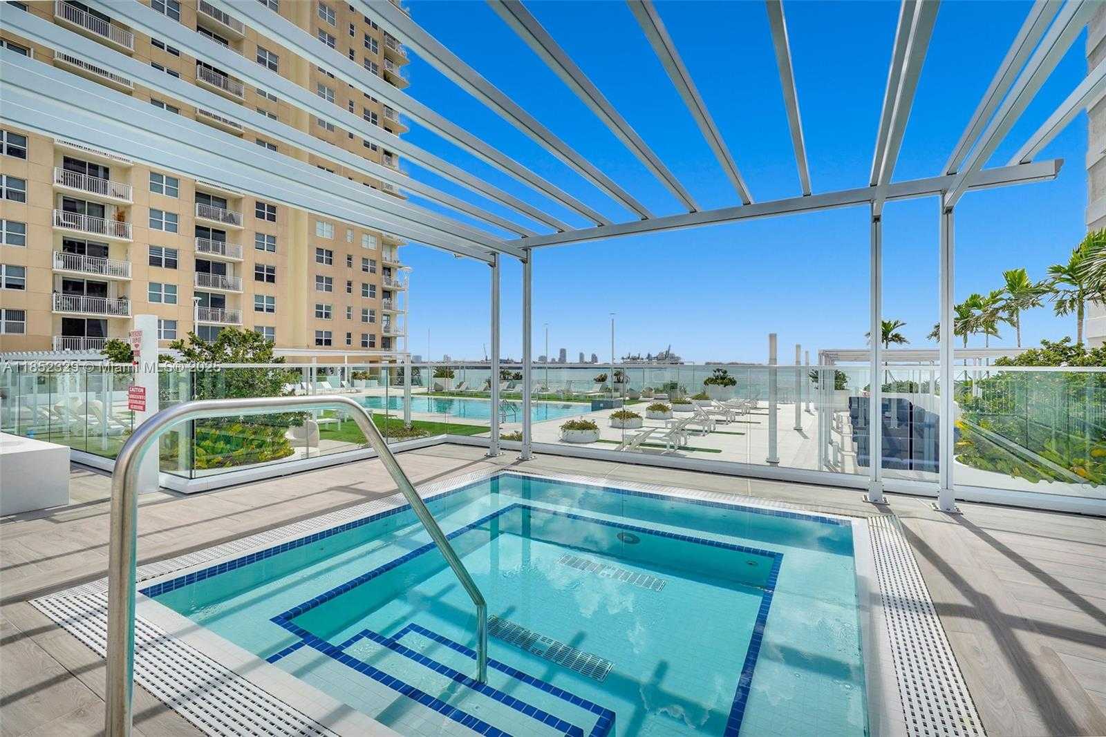 Small Image of 770 CLAUGHTON ISLAND DRIVE #611, Miami Number 34