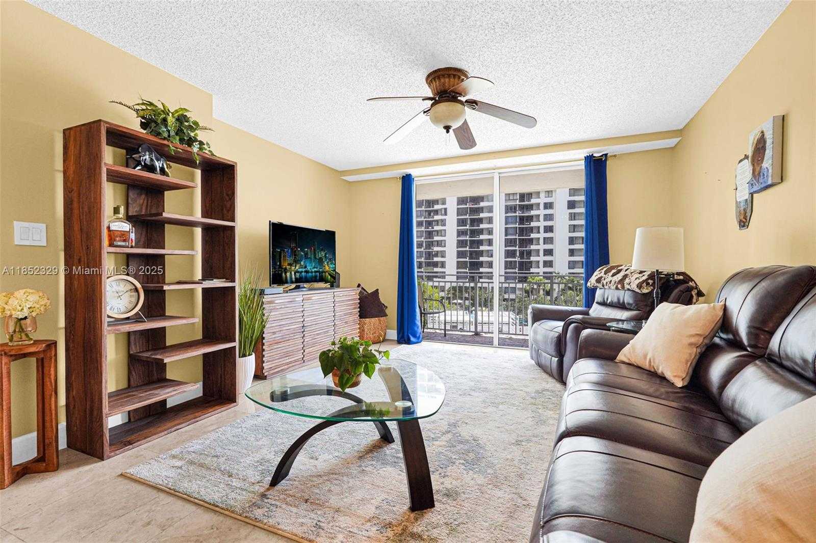 Small Image of 770 CLAUGHTON ISLAND DRIVE #611, Miami Number 6