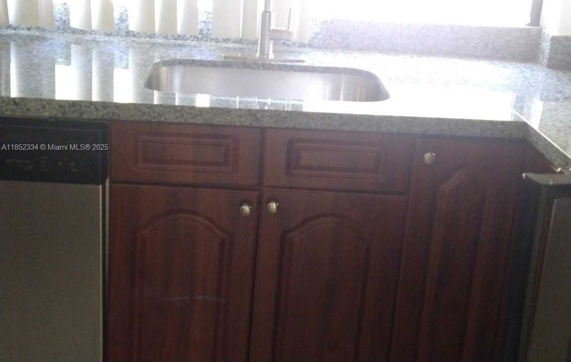 Small Image of 17021 NORTH BAY RD #126, Sunny Isles Beach Number 13