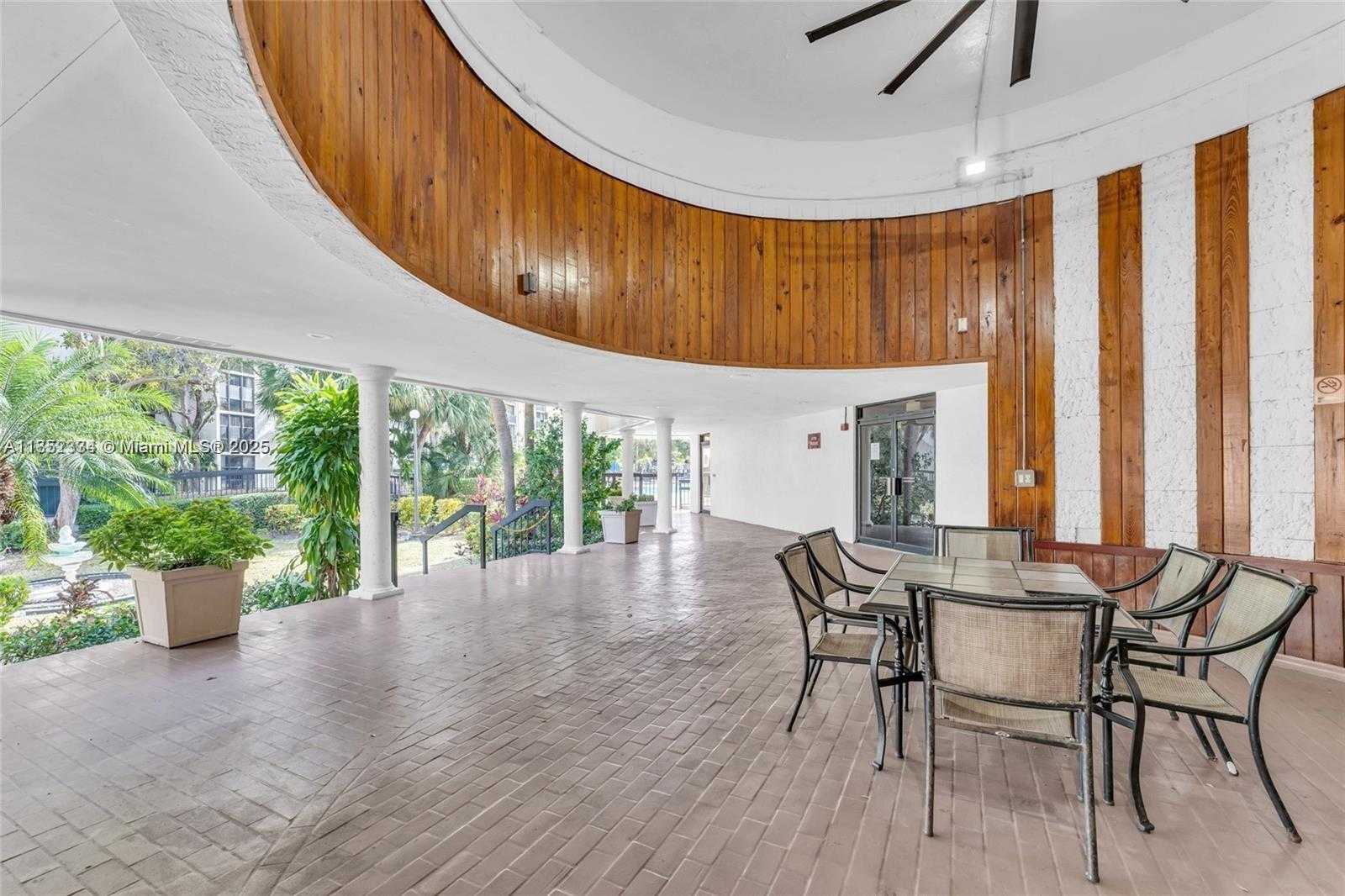 Small Image of 17021 NORTH BAY RD #126, Sunny Isles Beach Number 25