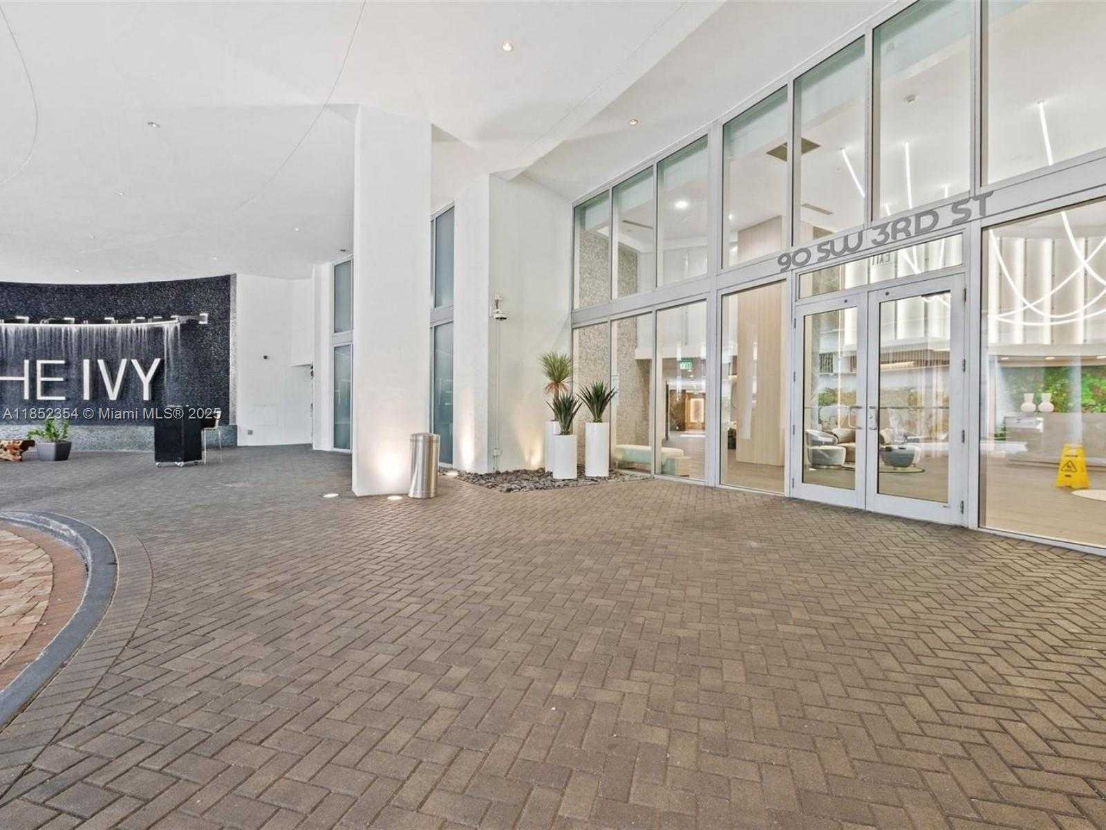 Small Image of 90 SOUTH WEST 3RD ST #3802, Miami Number 14