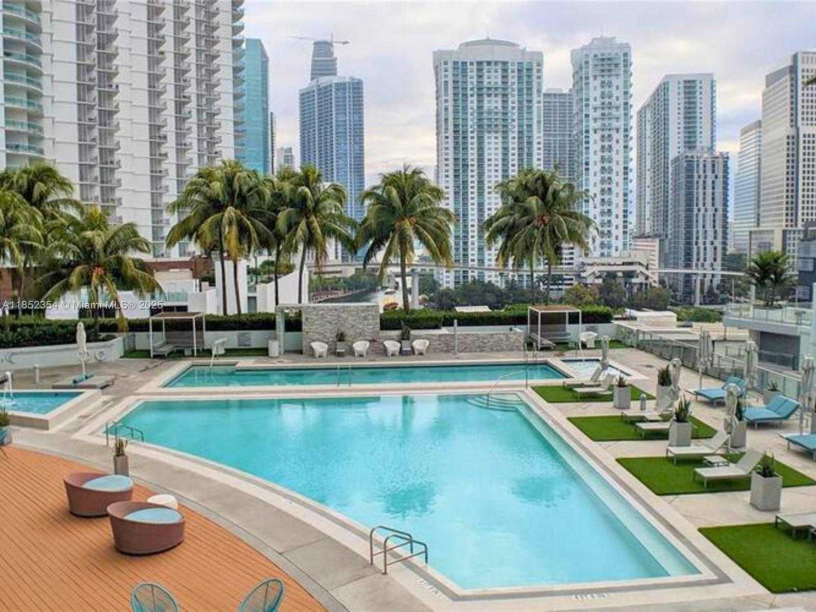 Small Image of 90 SOUTH WEST 3RD ST #3802, Miami Number 17