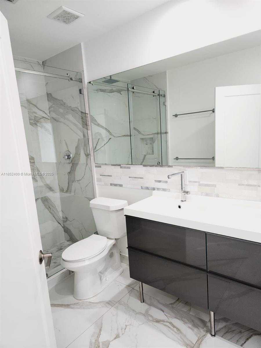 Small Image of 7425 SOUTH WEST 128TH ST, Pinecrest Number 14