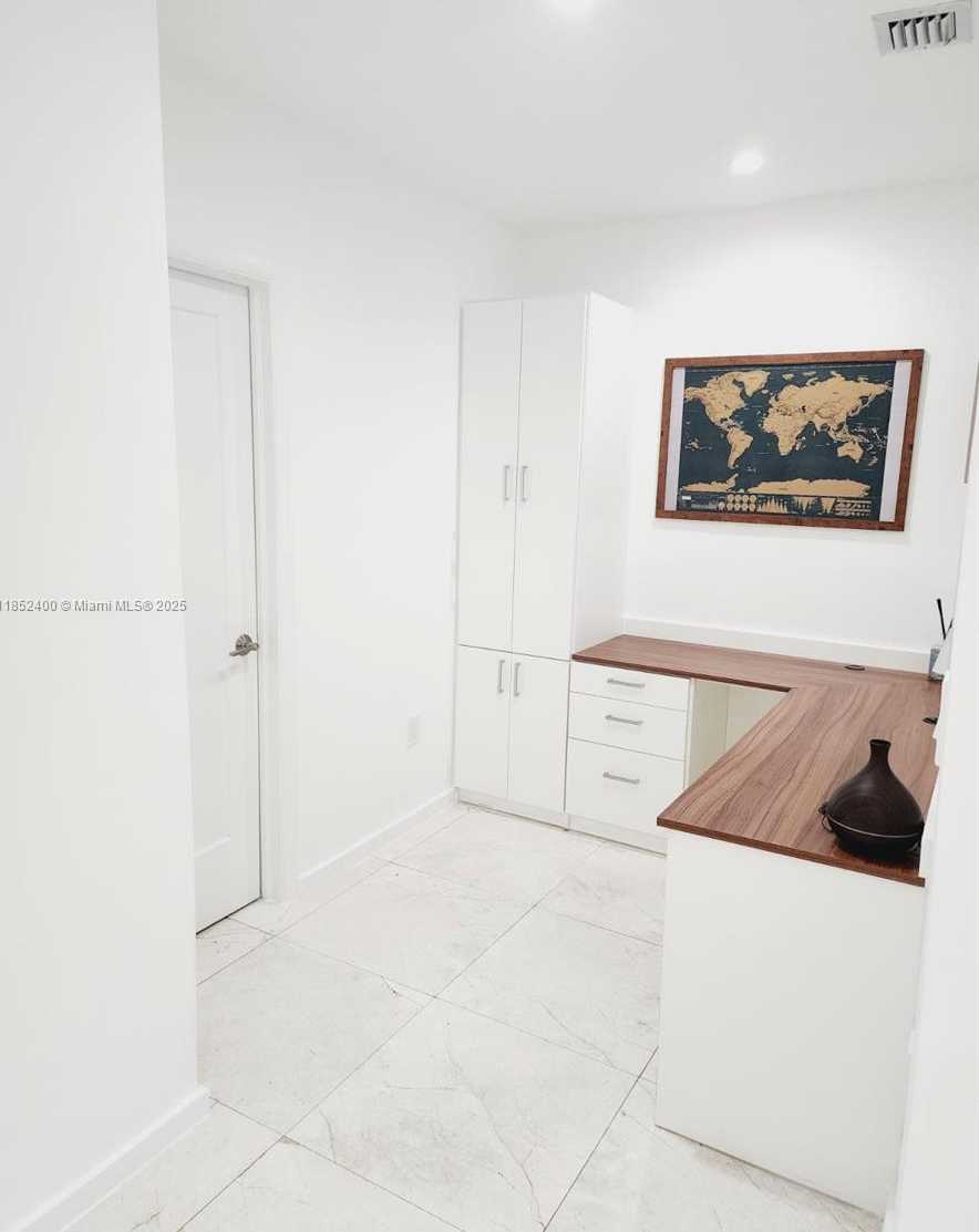 Small Image of 7425 SOUTH WEST 128TH ST, Pinecrest Number 17