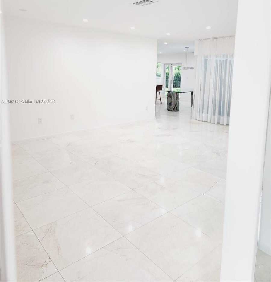 Small Image of 7425 SOUTH WEST 128TH ST, Pinecrest Number 3