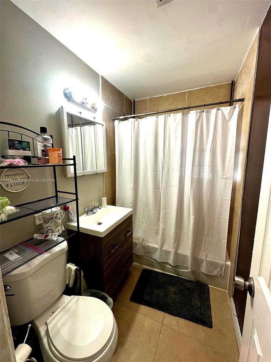 Small Image of 10241 DOMINICAN DR, Cutler Bay Number 10