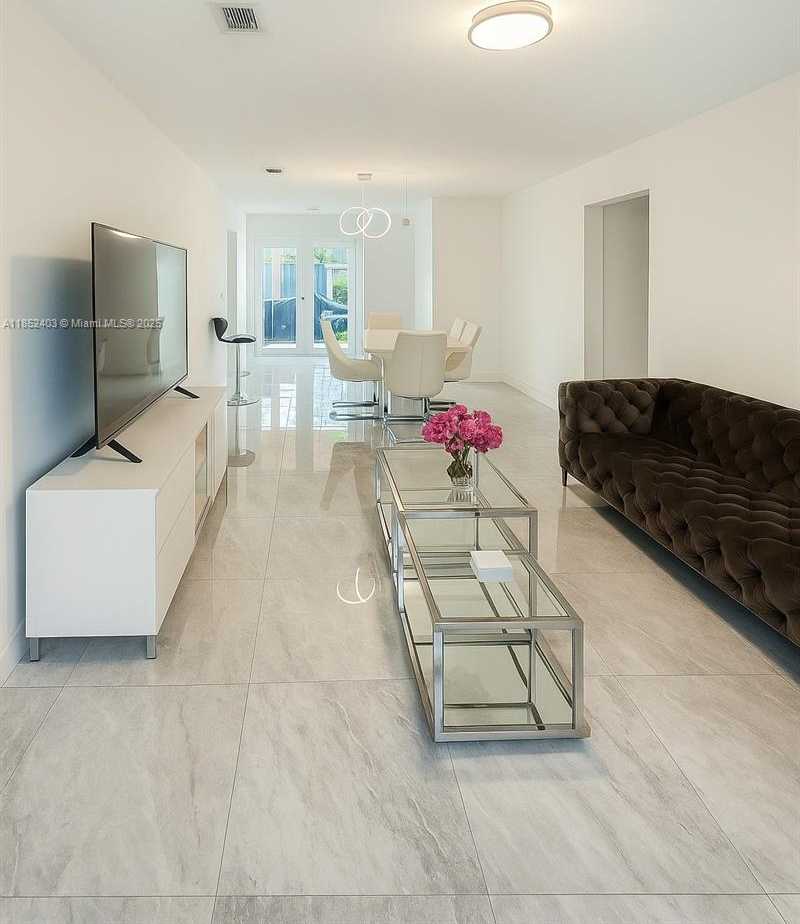 Small Image of 10241 DOMINICAN DR, Cutler Bay Number 7