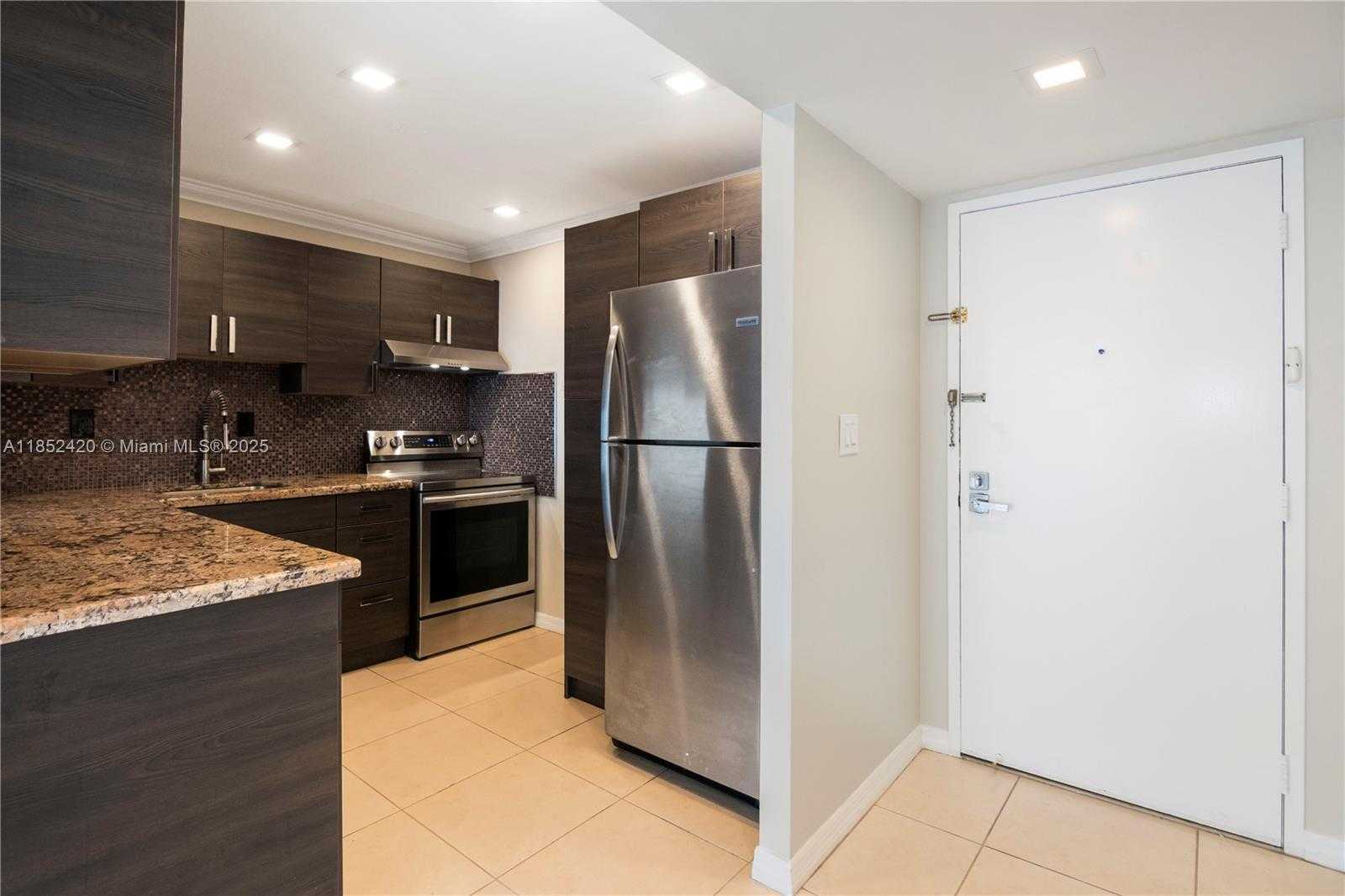 Small Image of 16710 NORTH EAST 9TH AVE #605, North Miami Beach Number 5