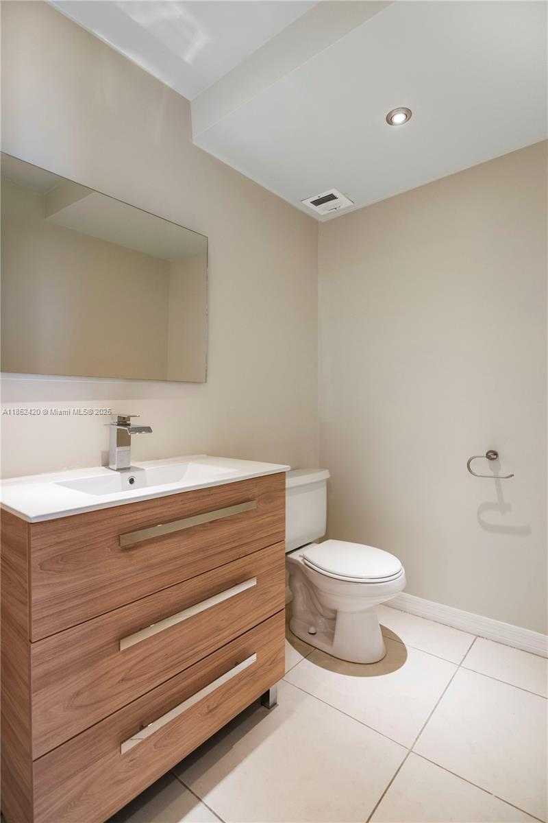 Small Image of 16710 NORTH EAST 9TH AVE #605, North Miami Beach Number 7