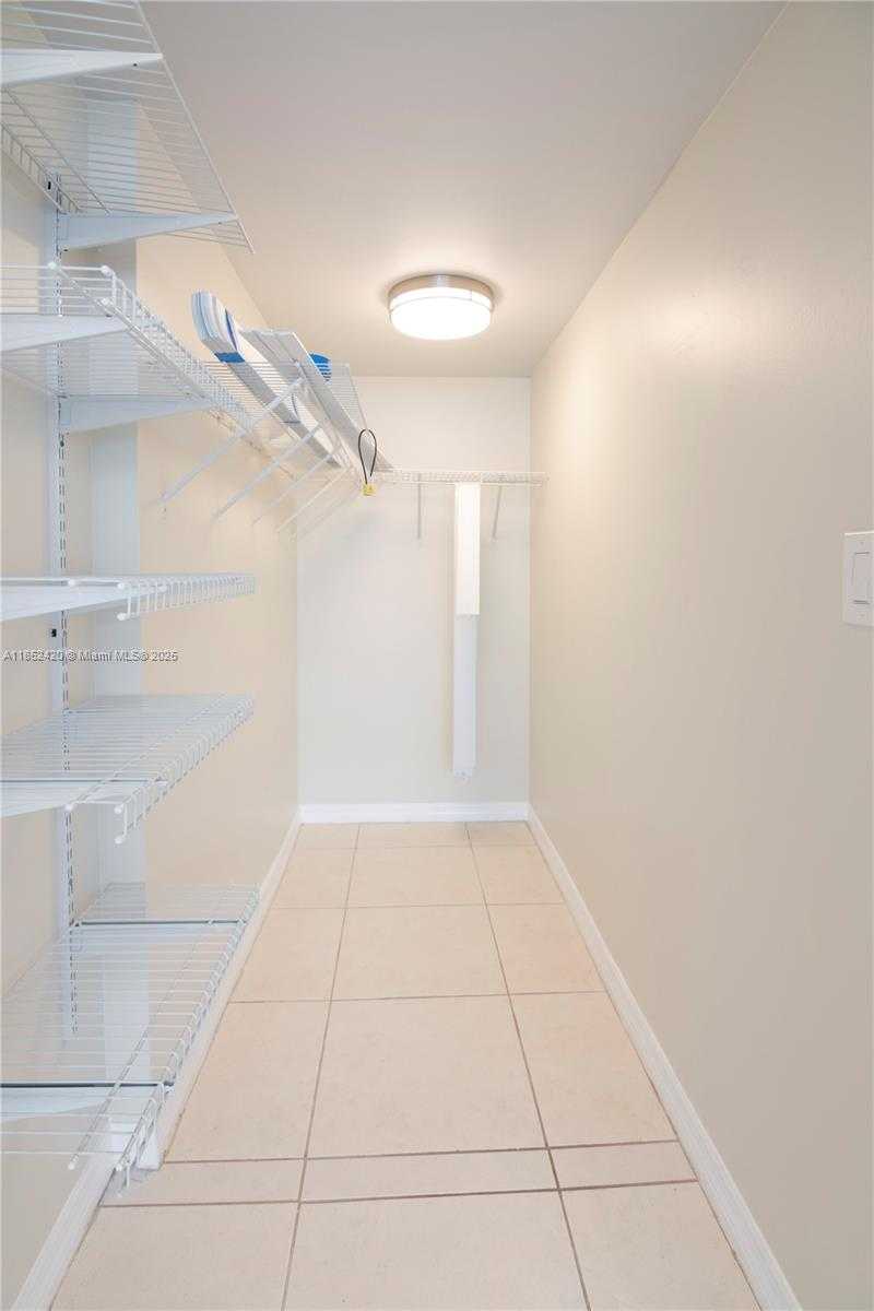 Small Image of 16710 NORTH EAST 9TH AVE #605, North Miami Beach Number 9