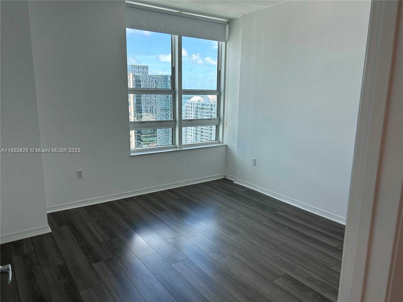 Small Image of 951 BRICKELL AVE #3406, Miami Number 17