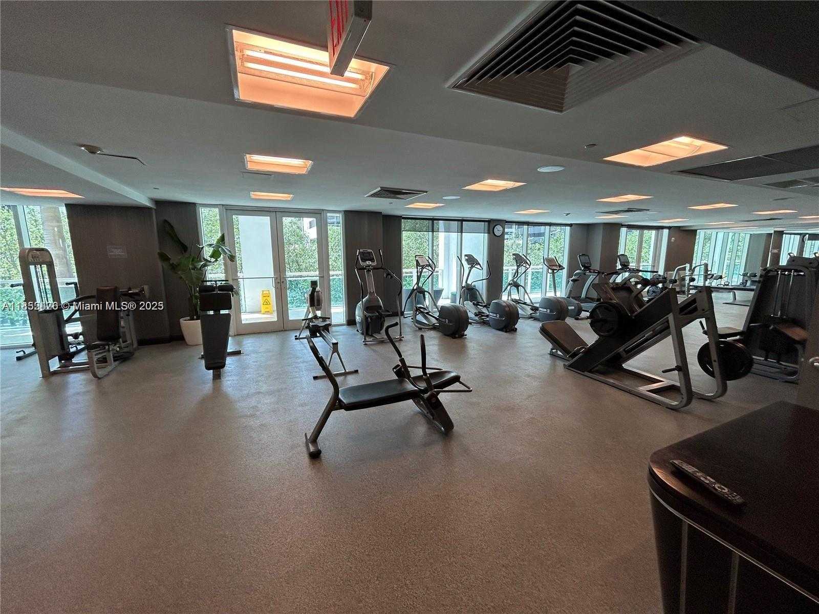 Small Image of 951 BRICKELL AVE #3406, Miami Number 32
