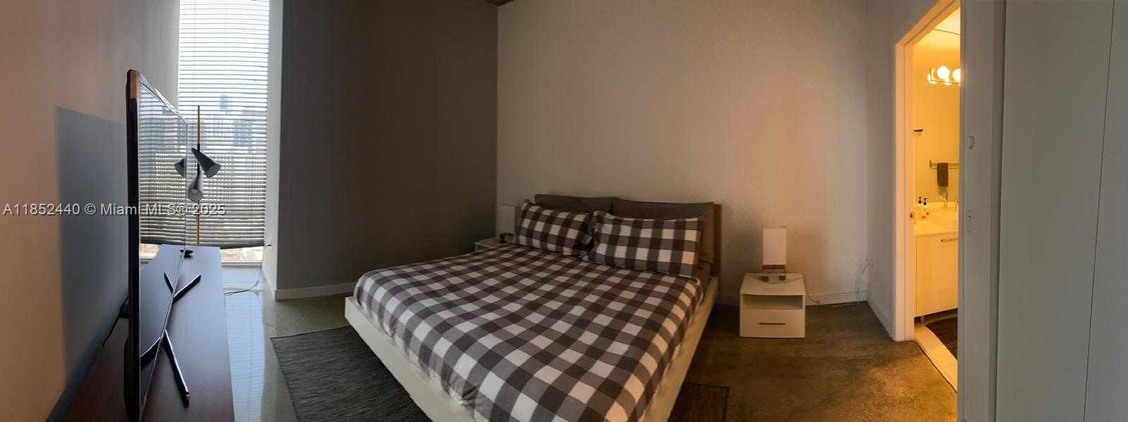 Small Image of 151 SOUTH EAST 1ST ST #2401, Miami Number 2