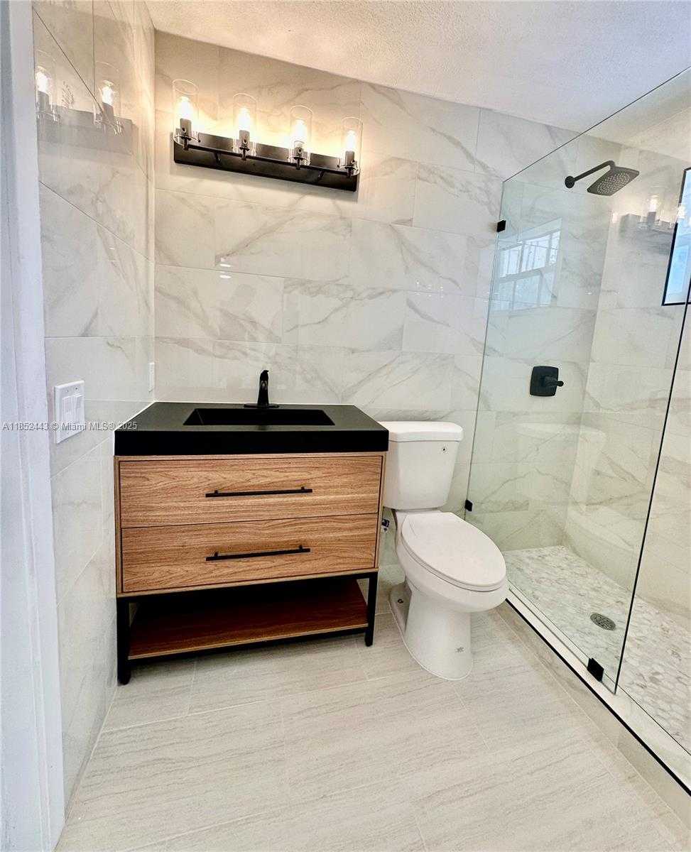 Small Image of 3525 SOUTH WEST 92ND AVE, Miami Number 12