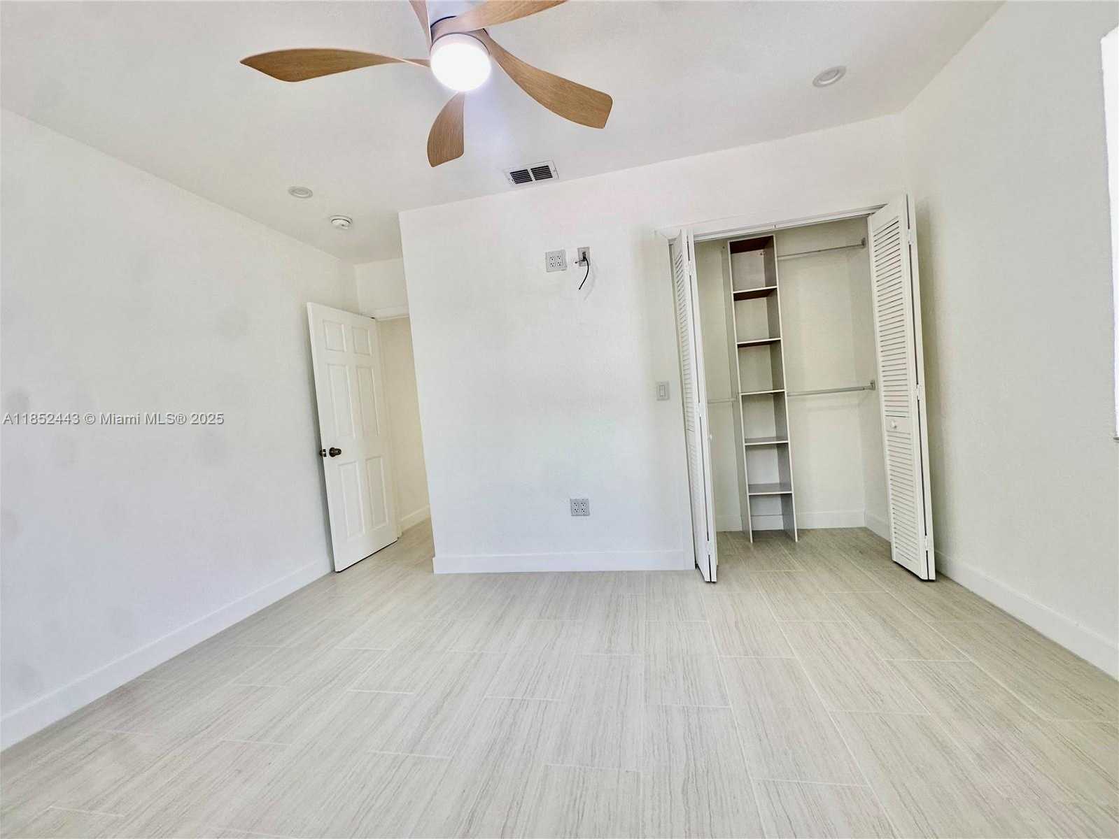 Small Image of 3525 SOUTH WEST 92ND AVE, Miami Number 14