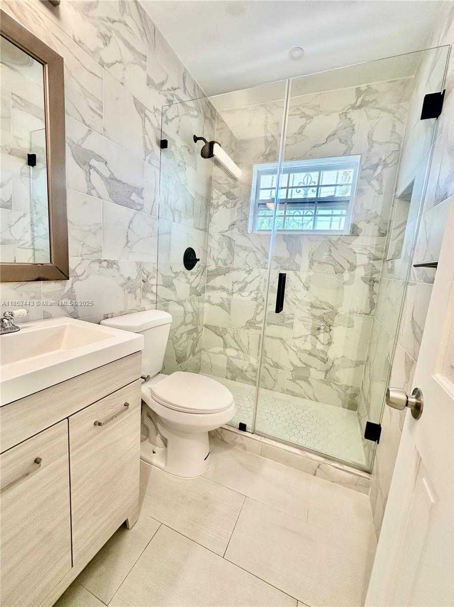 Small Image of 3525 SOUTH WEST 92ND AVE, Miami Number 20