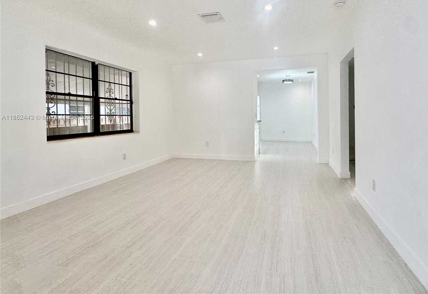 Small Image of 3525 SOUTH WEST 92ND AVE, Miami Number 4