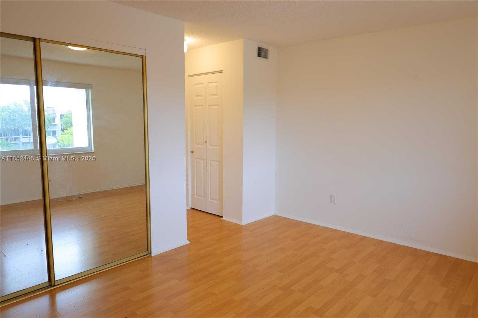 Small Image of 7815 CAMINO REAL #I-414, Miami Number 10