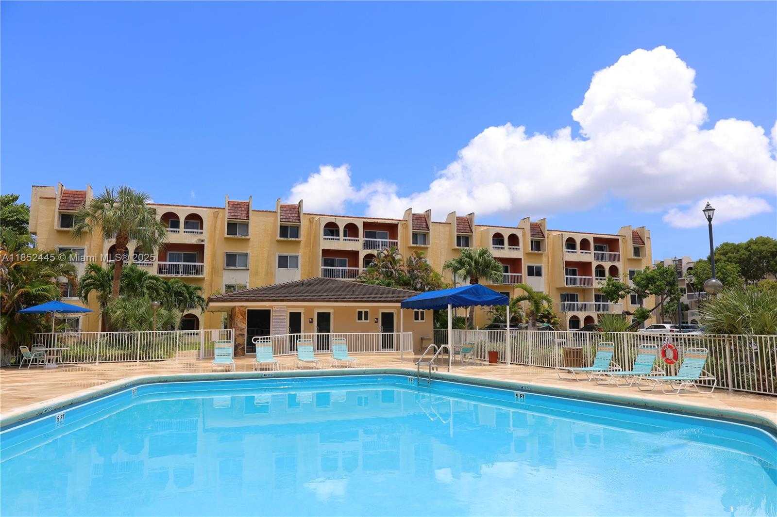 Small Image of 7815 CAMINO REAL #I-414, Miami Number 17