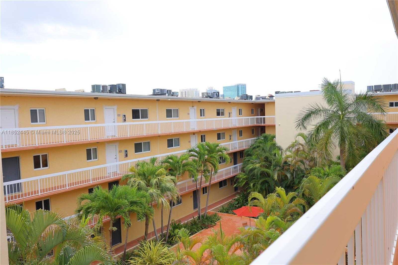 Small Image of 7815 CAMINO REAL #I-414, Miami Number 2