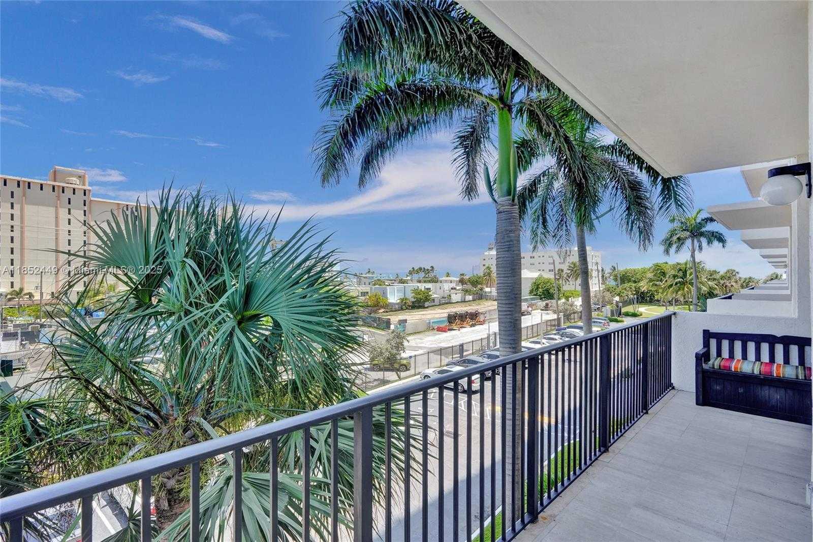 Small Image of 1201 SOUTH OCEAN DR #320N, Hollywood Number 2