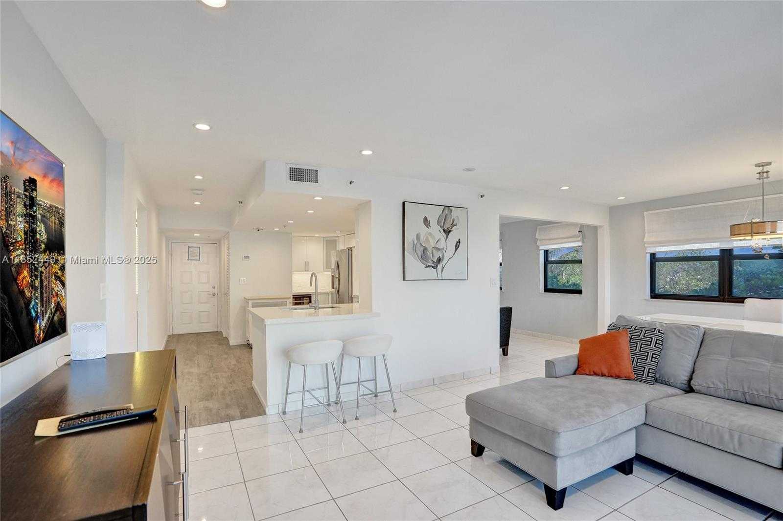 Small Image of 1201 SOUTH OCEAN DR #320N, Hollywood Number 7