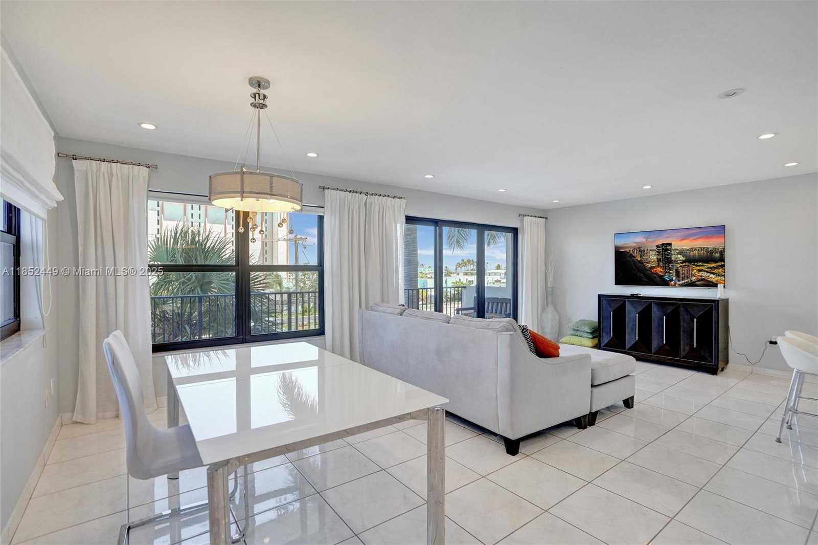 Small Image of 1201 SOUTH OCEAN DR #320N, Hollywood Number 9