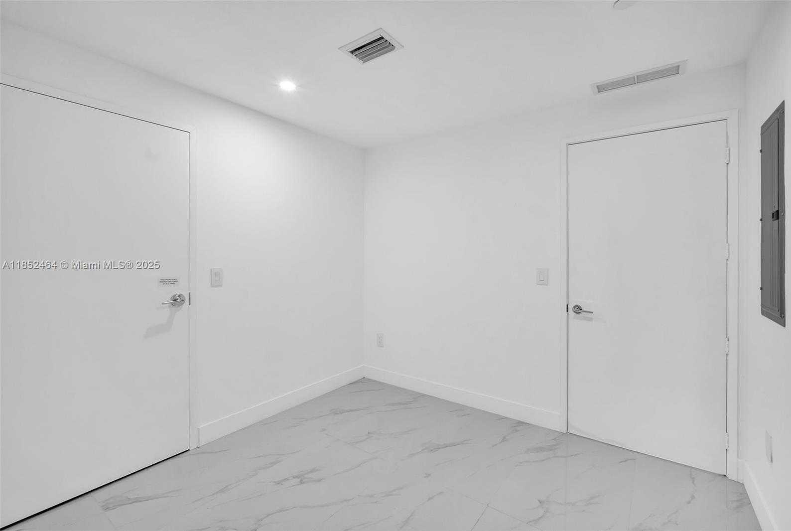 Small Image of 700 24TH ST #4507, Miami Number 38