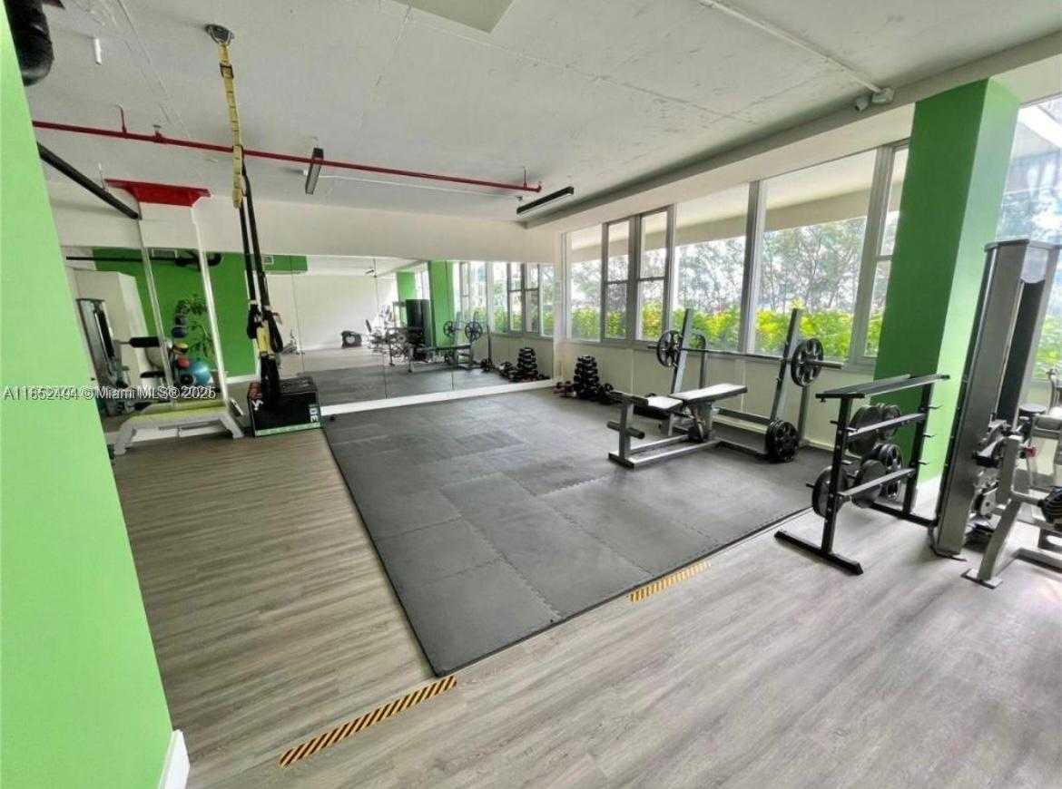 Small Image of 7545 EAST TREASURE DR #3C, North Bay Village Number 10