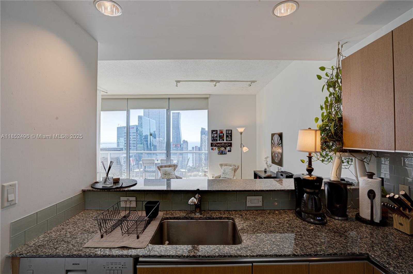 Small Image of 1060 BRICKELL AVE #3809, Miami Number 7