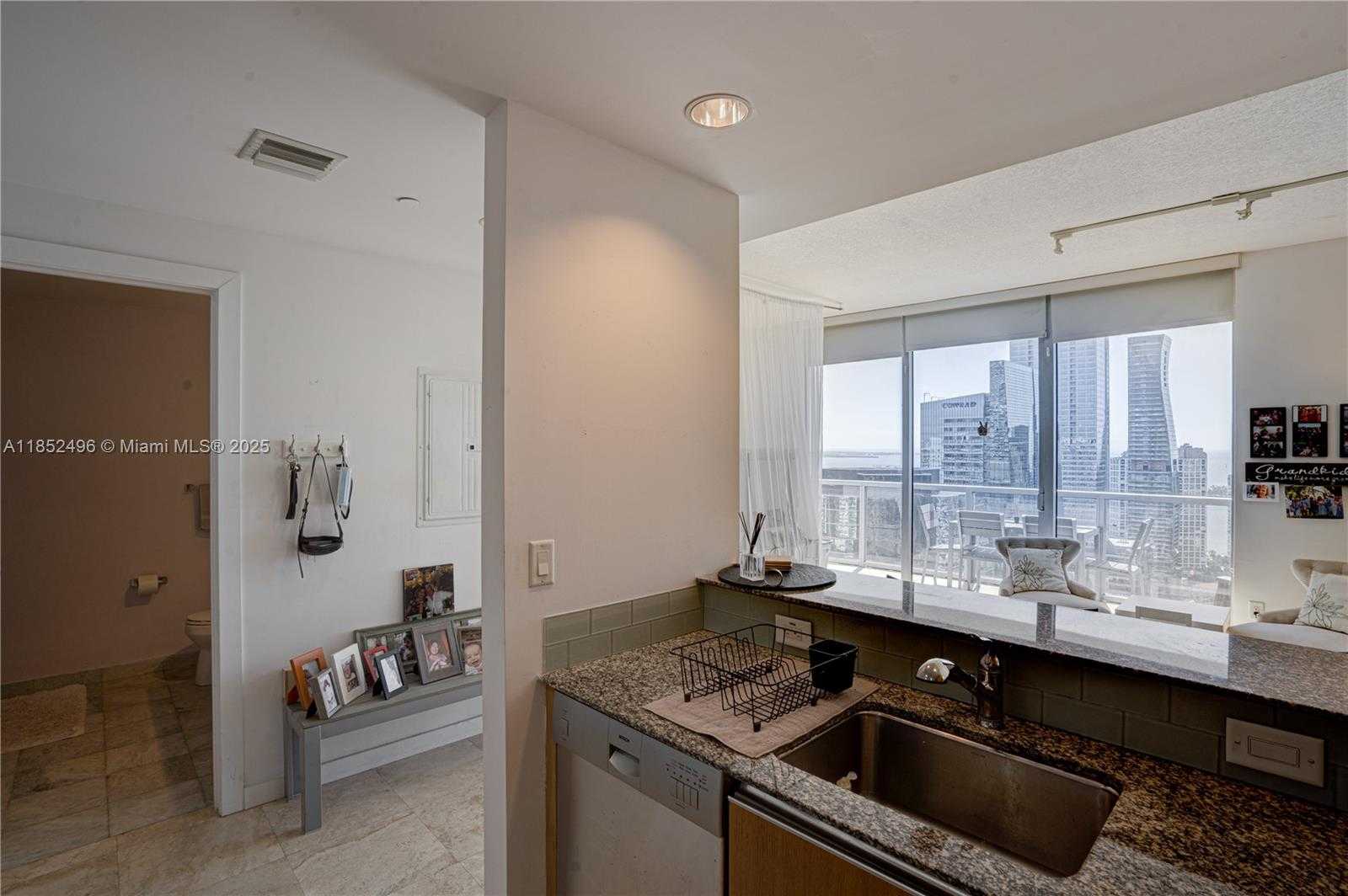 Small Image of 1060 BRICKELL AVE #3809, Miami Number 9