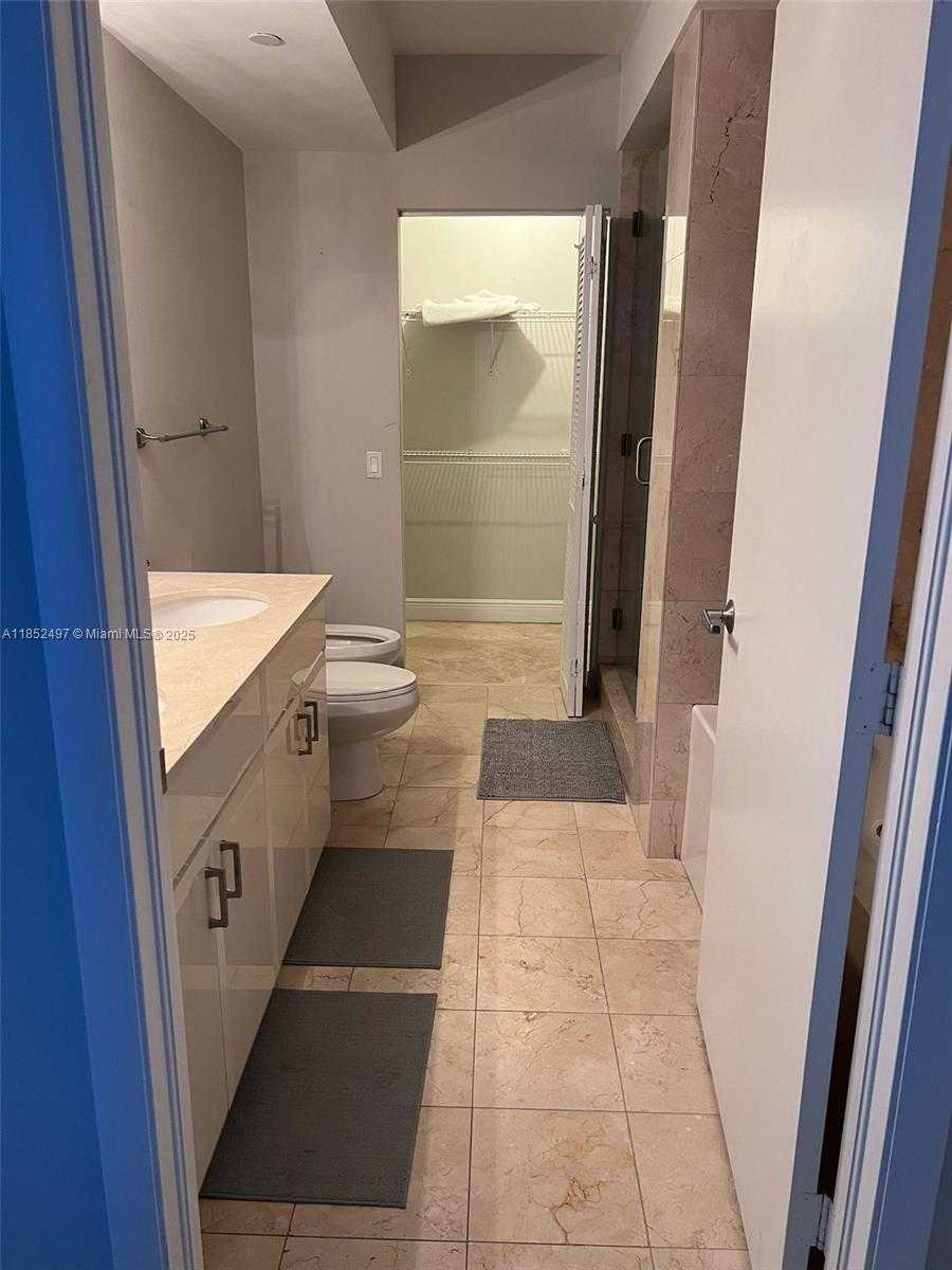 Small Image of 6365 COLLINS AVE #1206, Miami Beach Number 21
