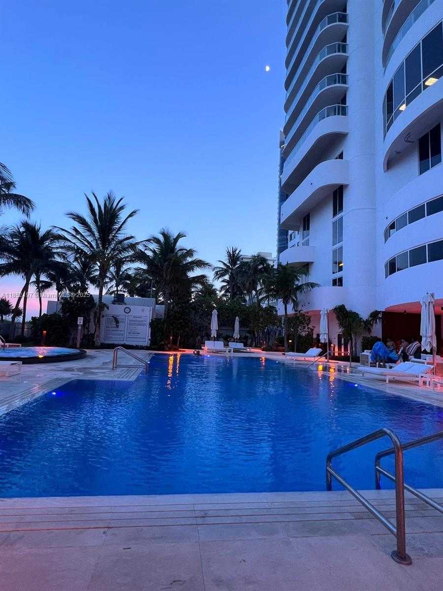 Small Image of 6365 COLLINS AVE #1206, Miami Beach Number 26