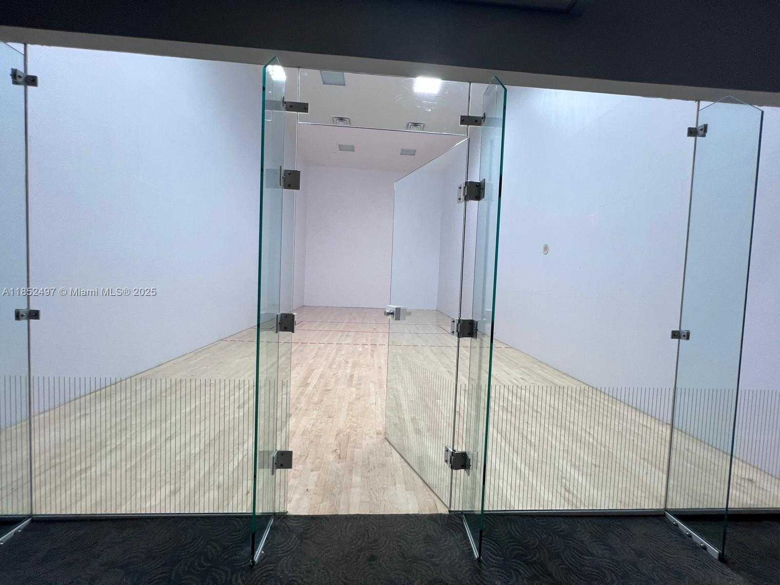 Small Image of 6365 COLLINS AVE #1206, Miami Beach Number 35
