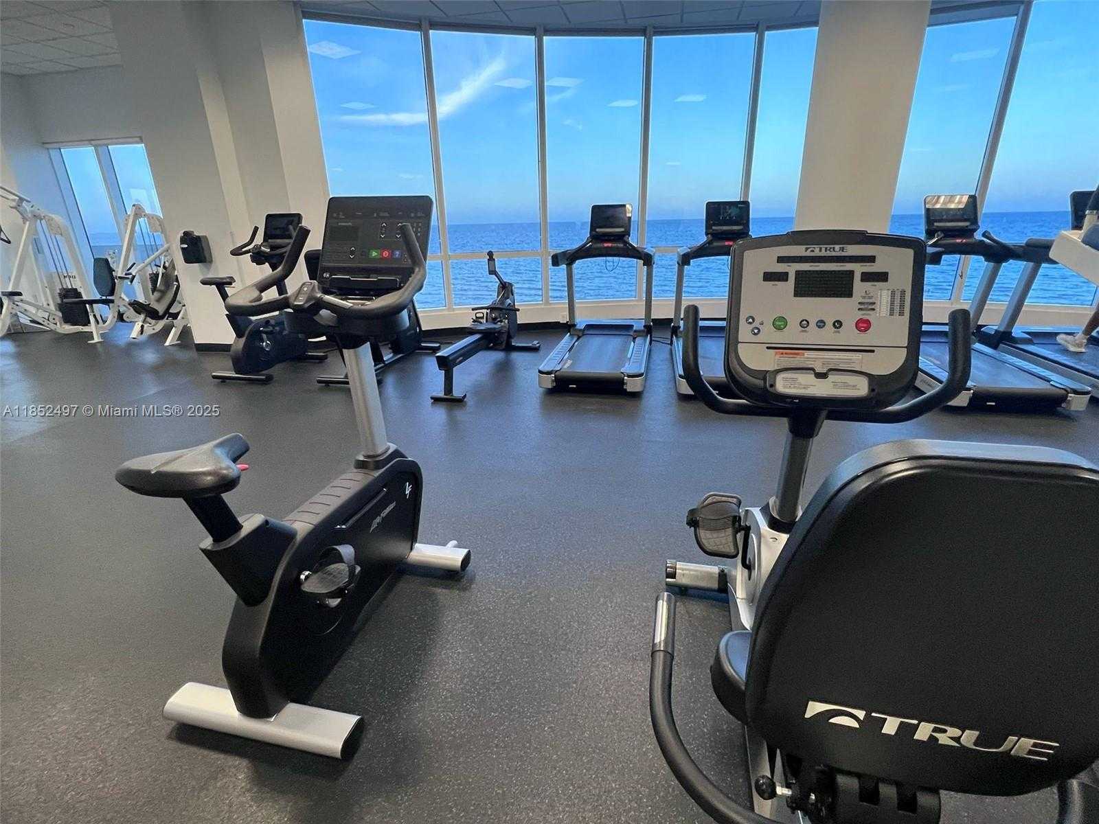 Small Image of 6365 COLLINS AVE #1206, Miami Beach Number 36