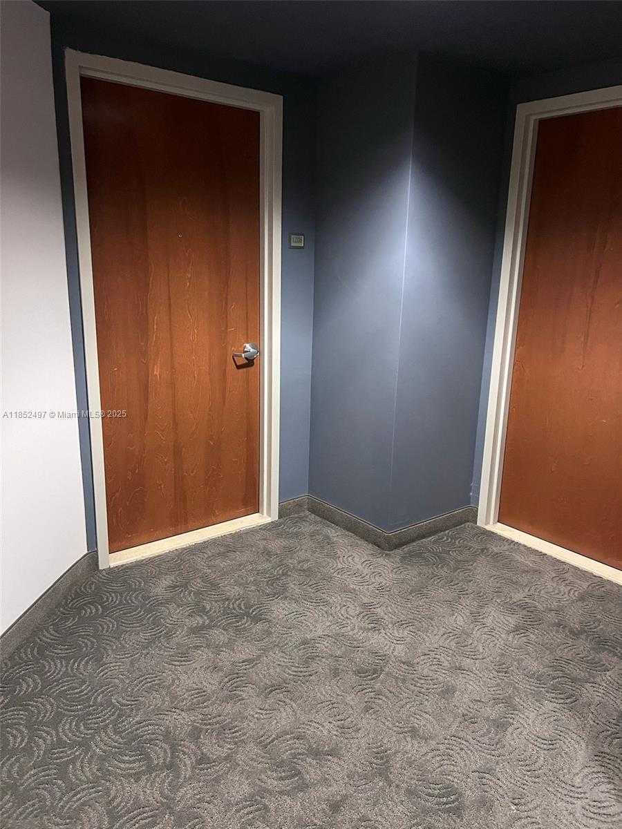 Small Image of 6365 COLLINS AVE #1206, Miami Beach Number 5