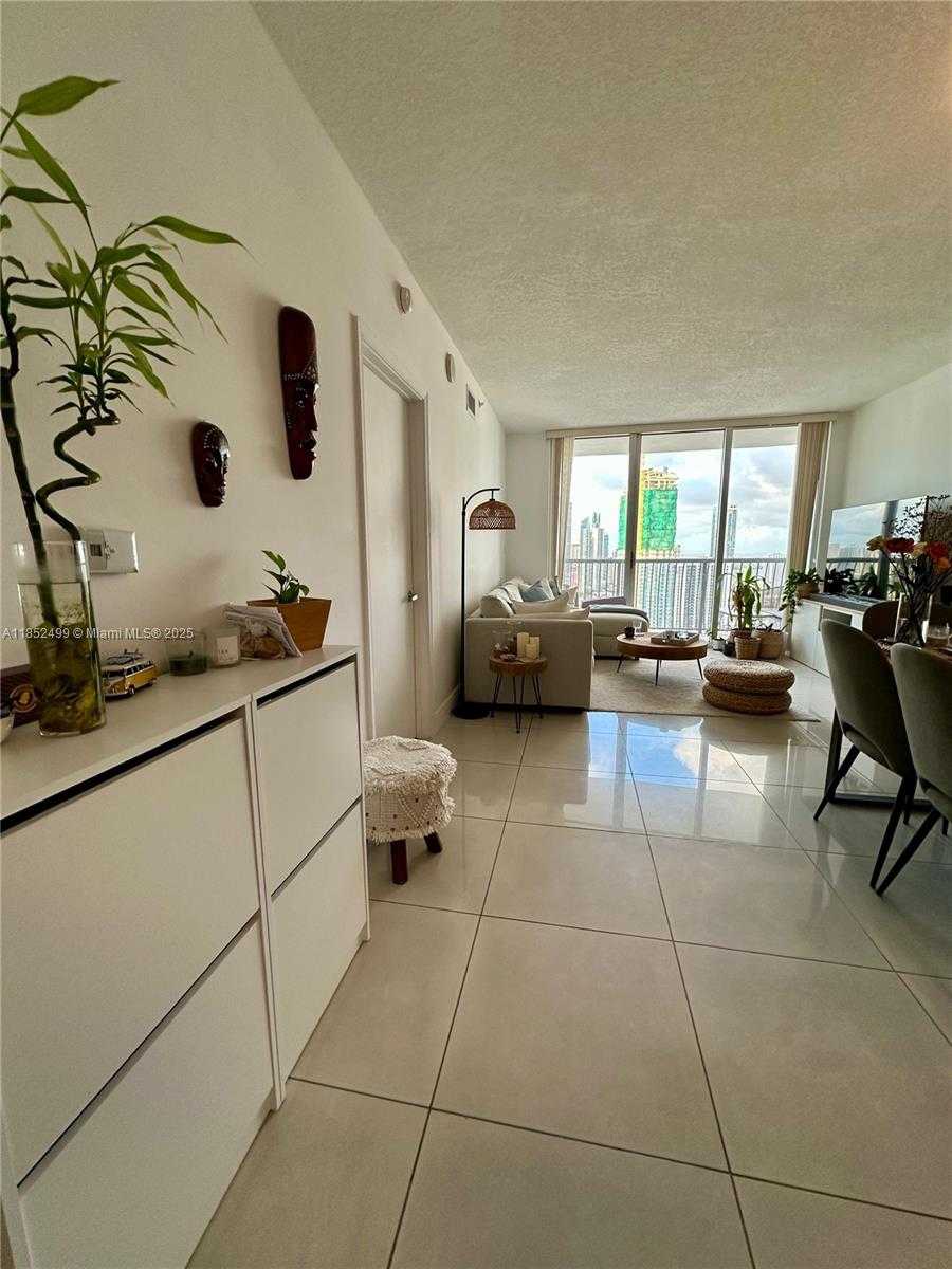 Small Image of 1750 NORTH BAYSHORE DR #4712, Miami Number 13