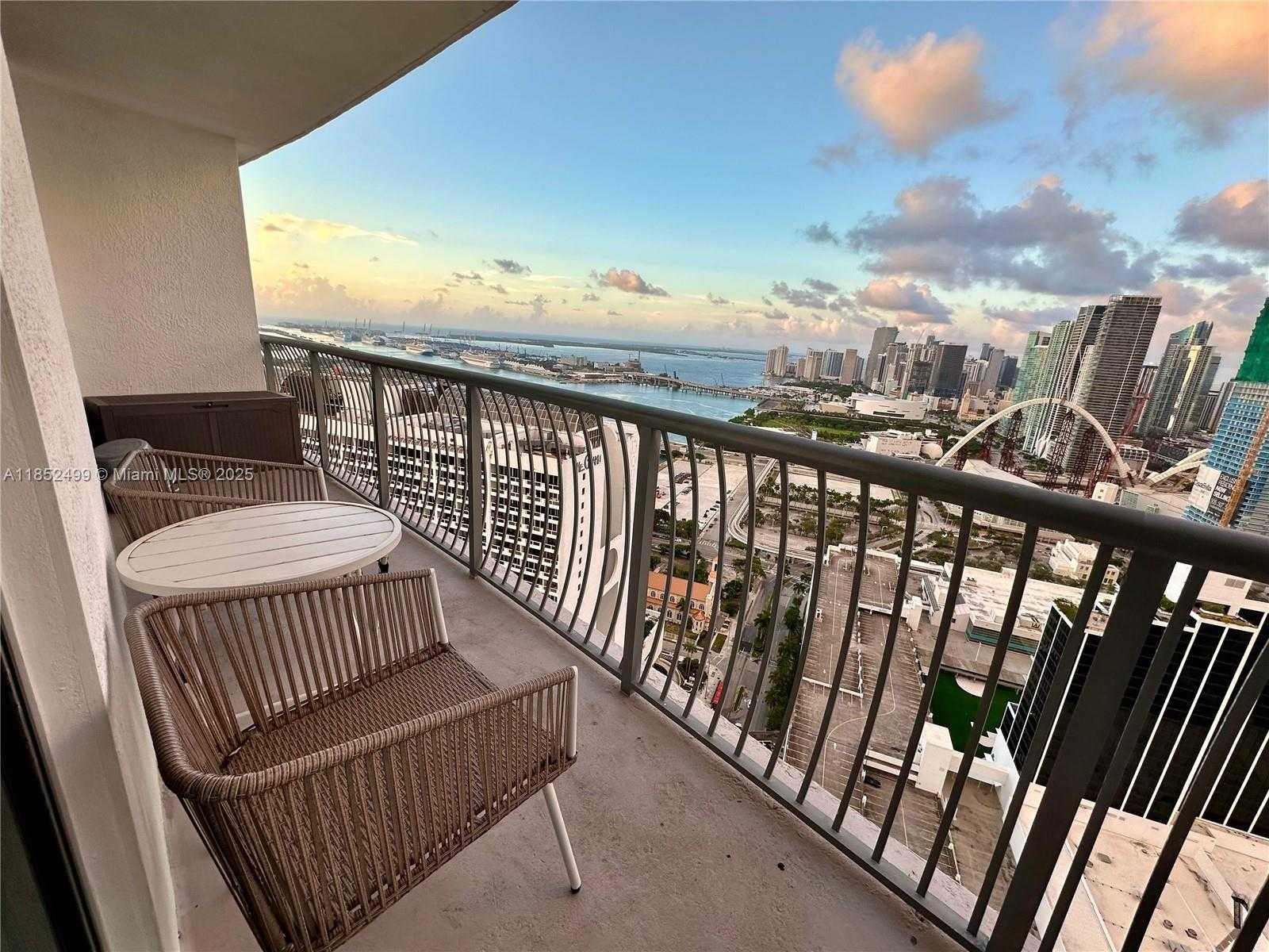 Small Image of 1750 NORTH BAYSHORE DR #4712, Miami Number 2