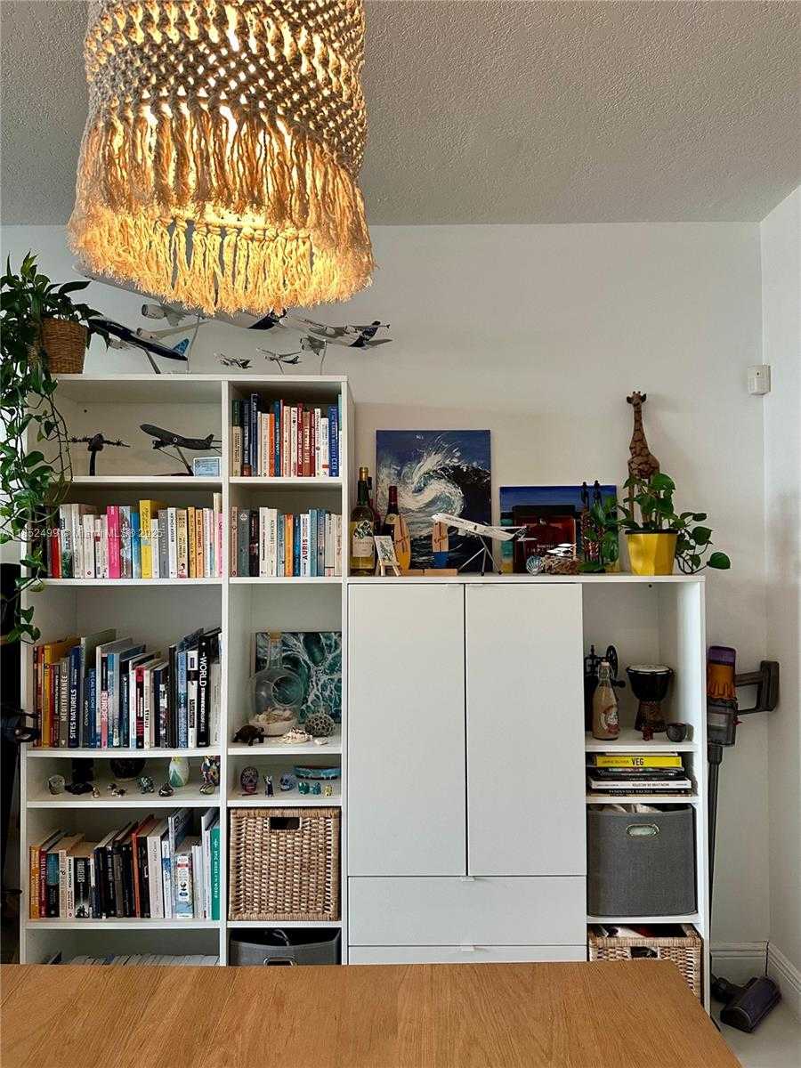 Small Image of 1750 NORTH BAYSHORE DR #4712, Miami Number 3