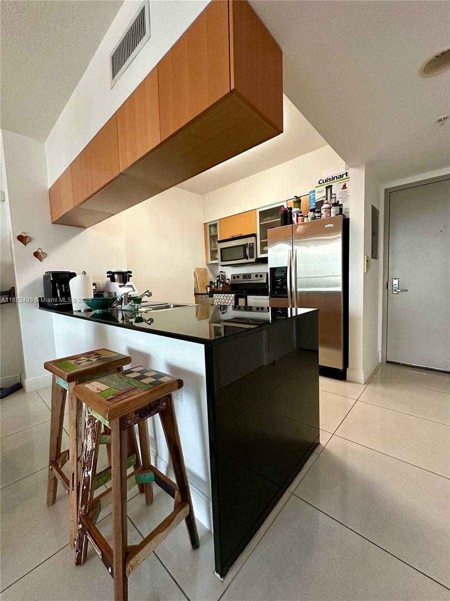 Small Image of 1750 NORTH BAYSHORE DR #4712, Miami Number 8