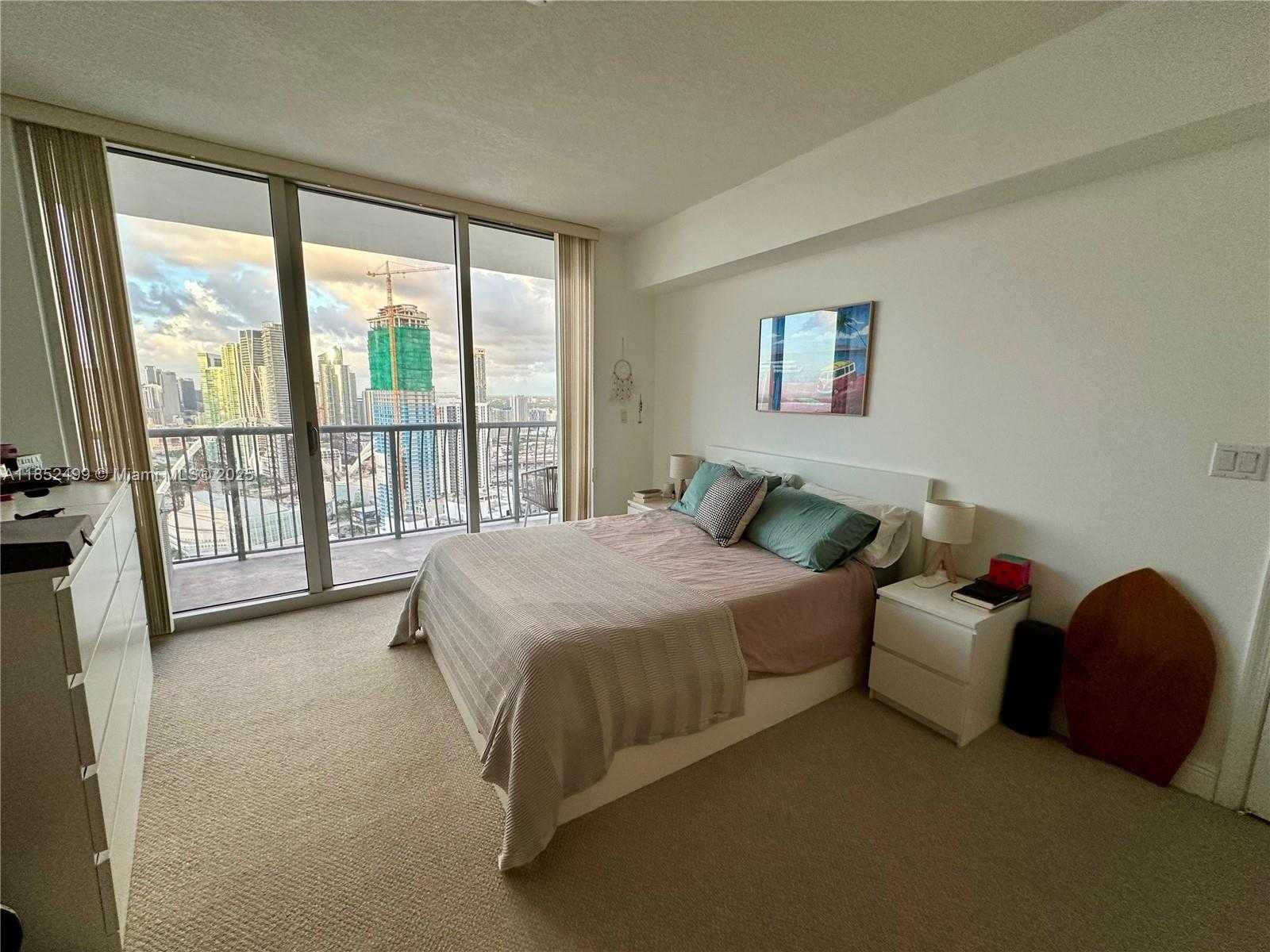 Small Image of 1750 NORTH BAYSHORE DR #4712, Miami Number 9