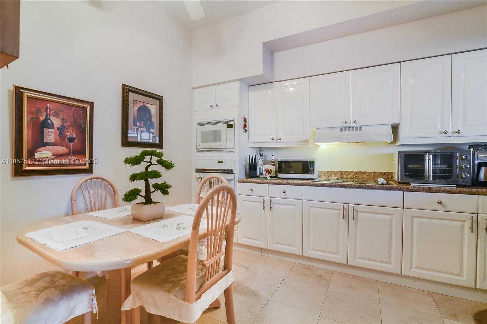 Small Image of 8925 COLLINS AVE #11J, Surfside Number 5