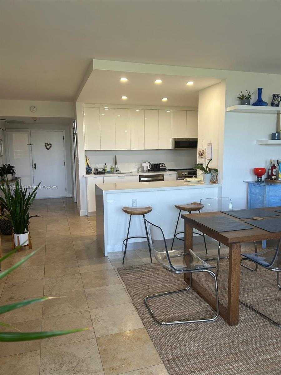Small Image of 161 CRANDON BLVD #317, Key Biscayne Number 4