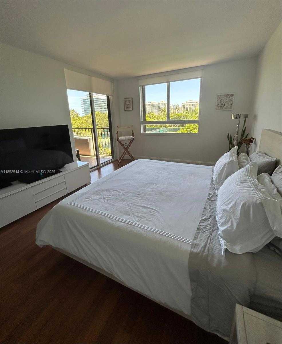 Small Image of 161 CRANDON BLVD #317, Key Biscayne Number 5