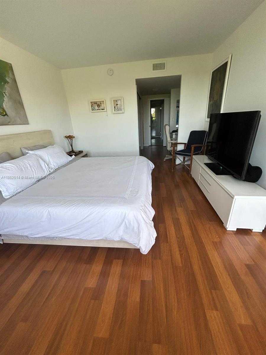 Small Image of 161 CRANDON BLVD #317, Key Biscayne Number 6