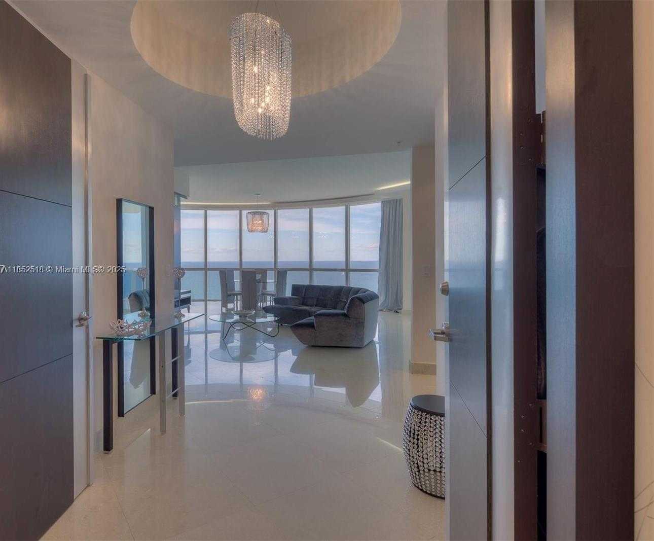 Small Image of 18101 COLLINS AVE #3809, Sunny Isles Beach Number 5