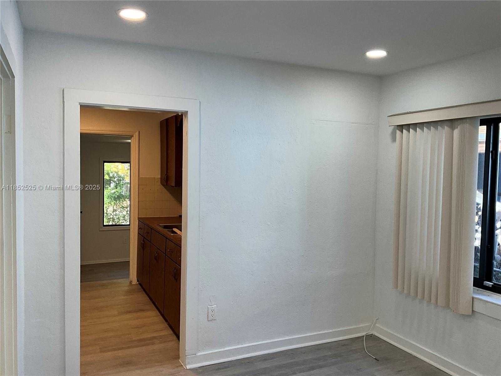 Small Image of 4821 NW 10 AVENUE, Miami Number 14