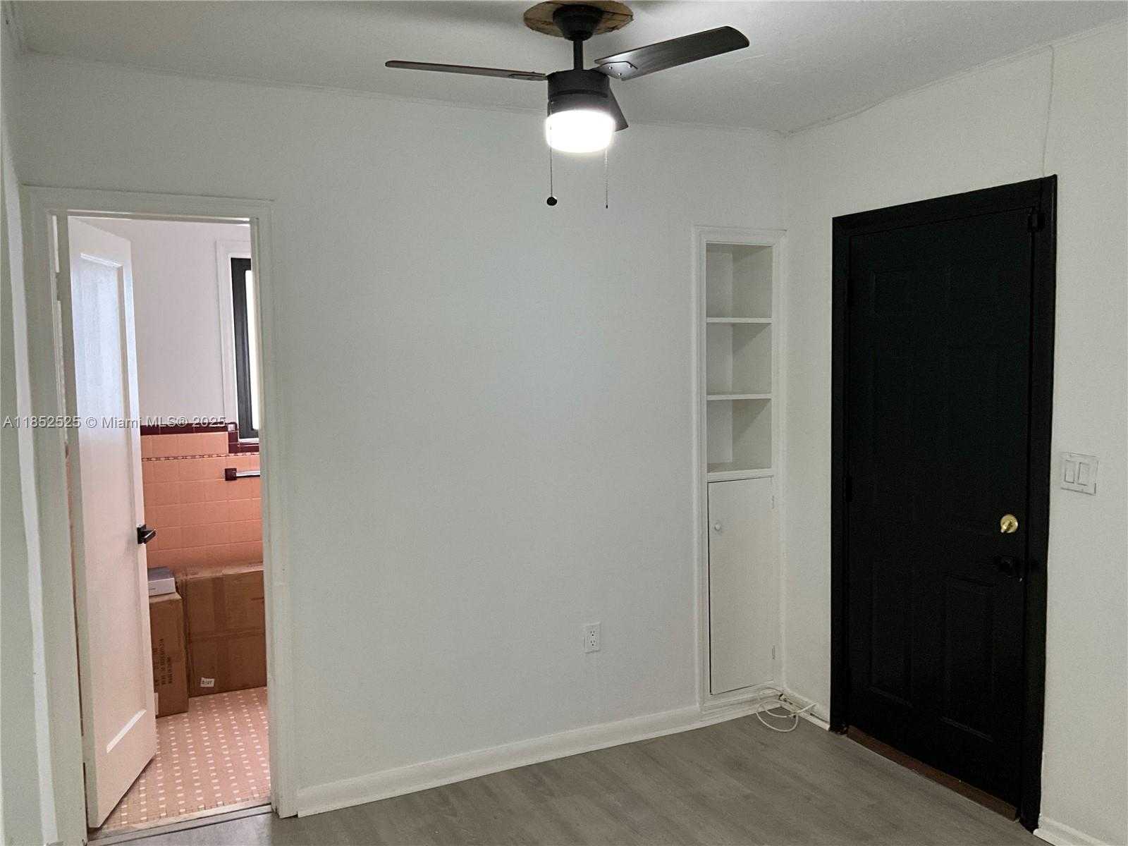 Small Image of 4821 NW 10 AVENUE, Miami Number 48
