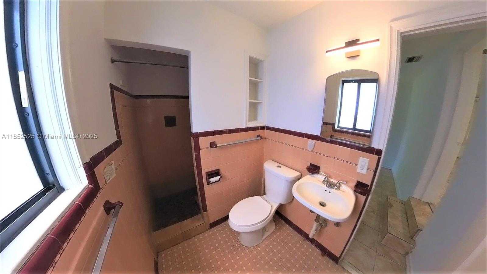 Small Image of 4821 NW 10 AVENUE, Miami Number 49
