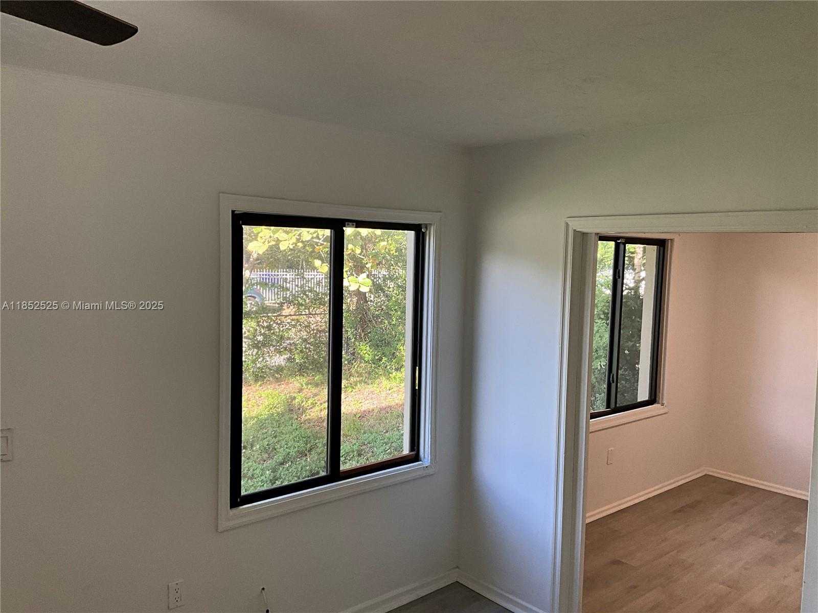 Small Image of 4821 NW 10 AVENUE, Miami Number 55